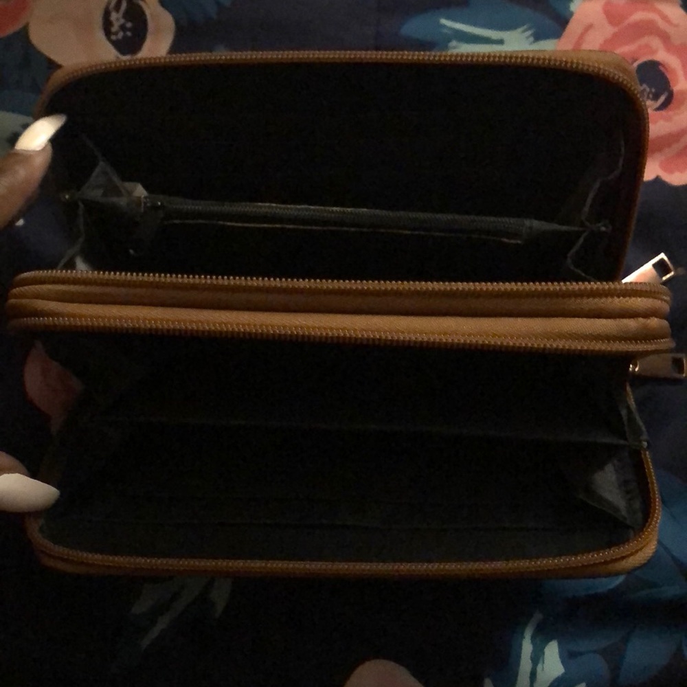 Wallet - Picture 2 of 2